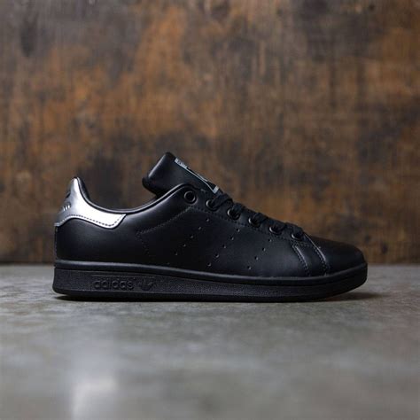 adidas stan smith zwart|Adidas stan smith price list.